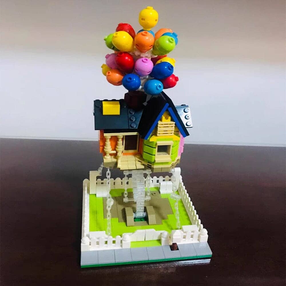 Balloon Adventure House – Build & Soar